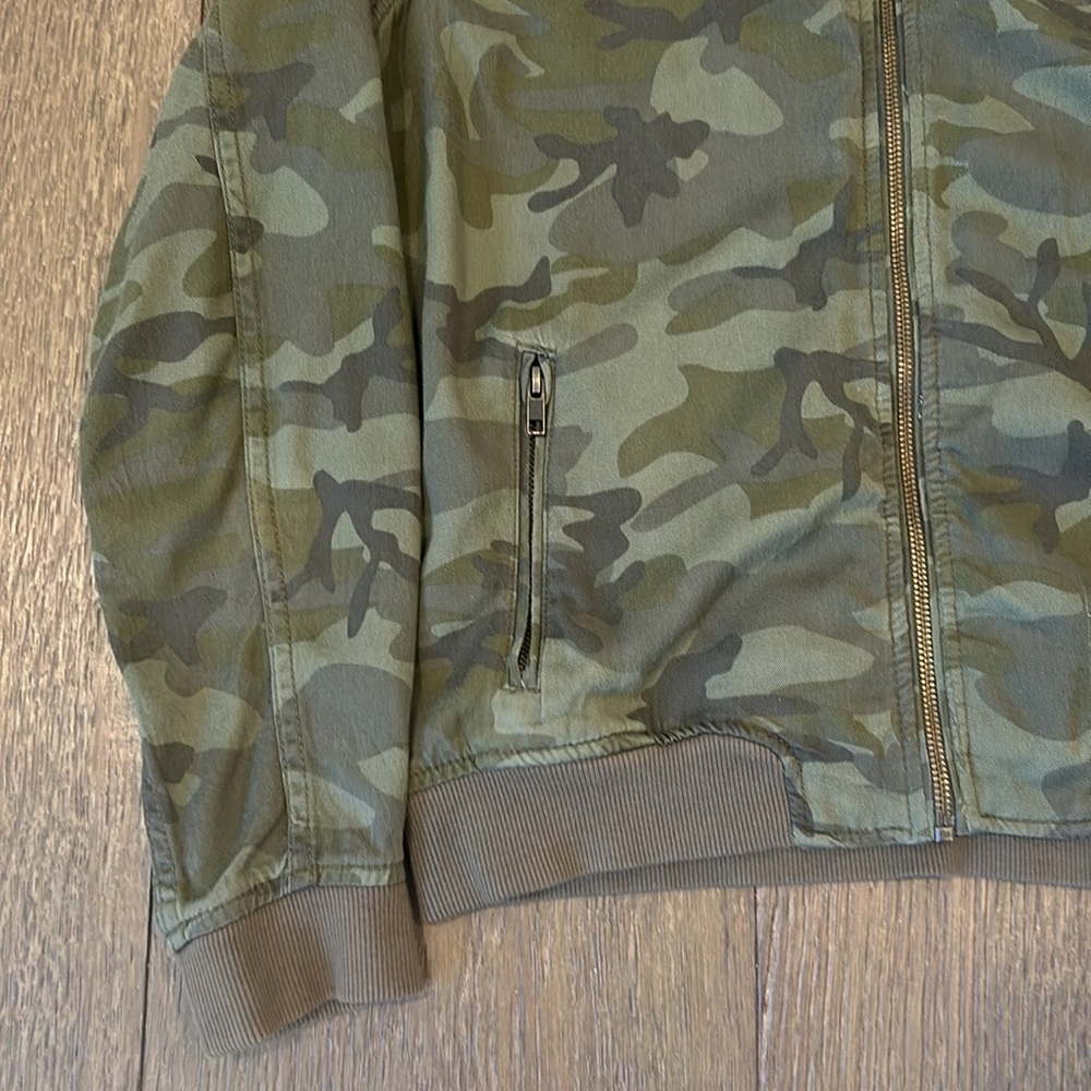 Light Weight Camouflage Jacket - Picture 5 of 9